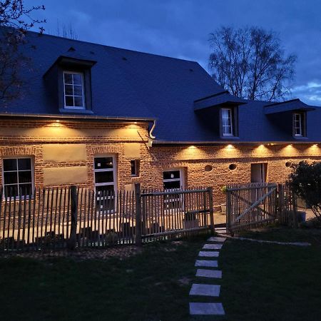 Les Fabulettes Bed & Breakfast Auffay Eksteriør bilde